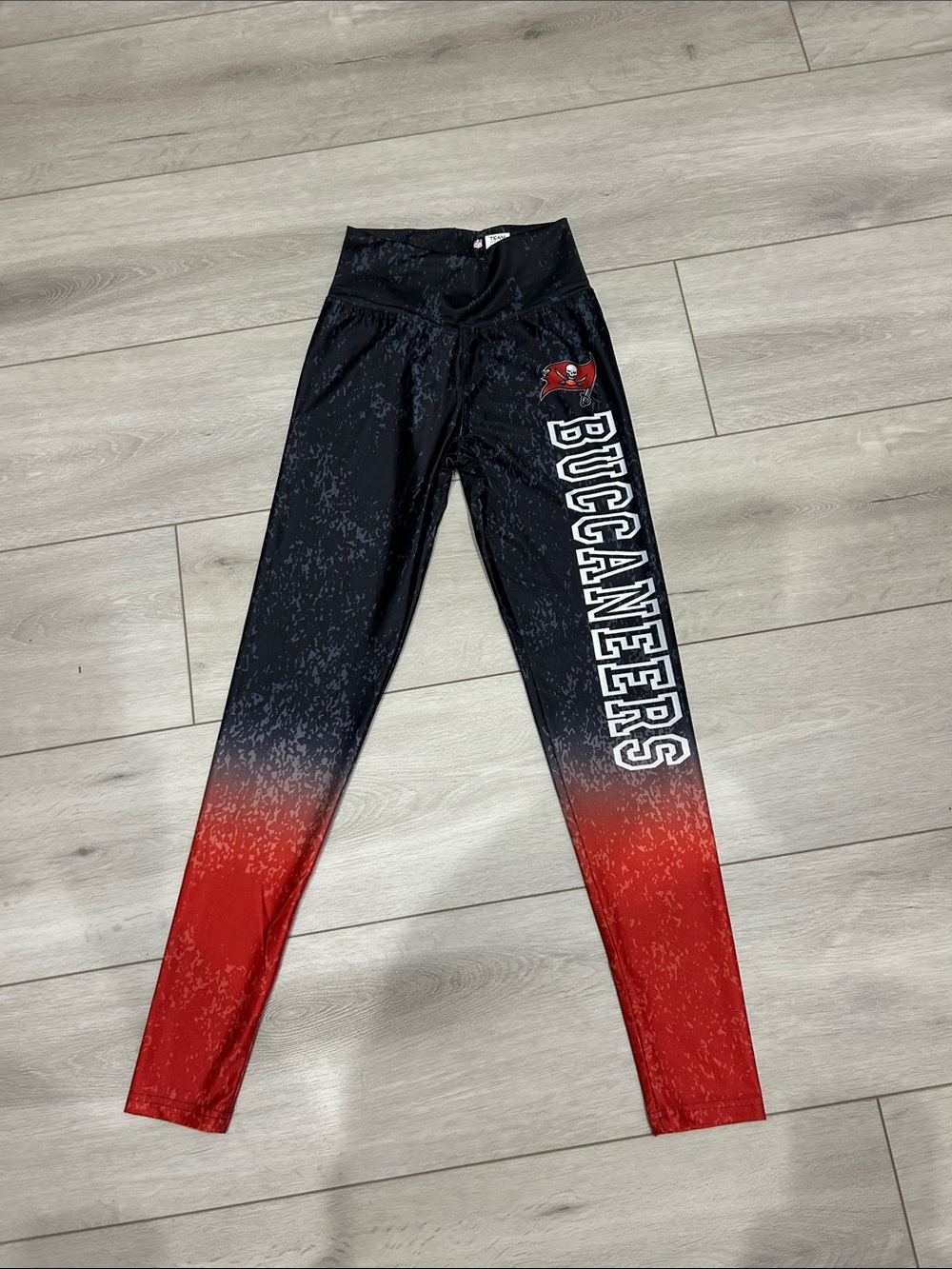 NFL Buccaneers Black to Red Ombre Leggings BRAND NEW WITHOUT TAGS
